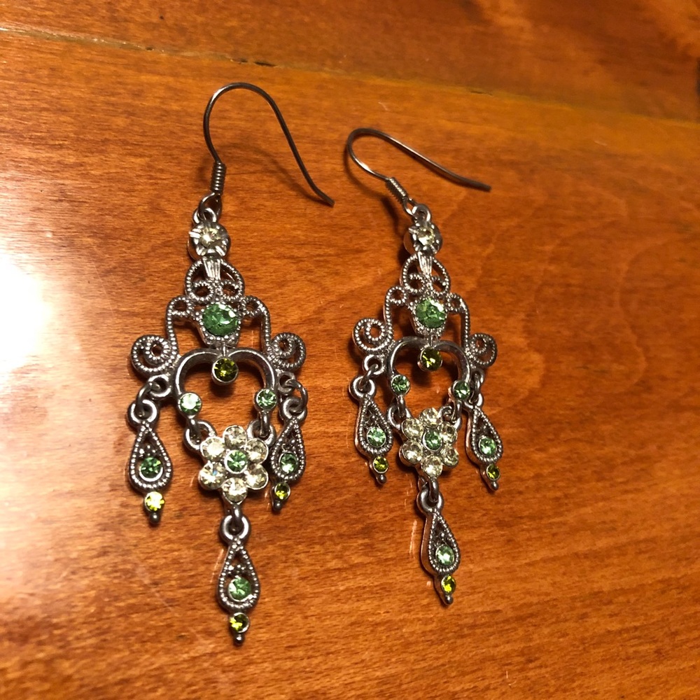 Beautiful statement chandelier earrings!